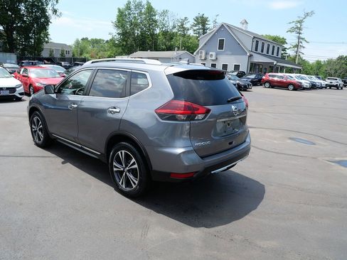Used 2018 Nissan Rogue SL w/ Premium Package AWD/4WD image 5
