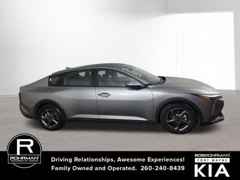 Certified 2025 Kia K4 LXS image 5