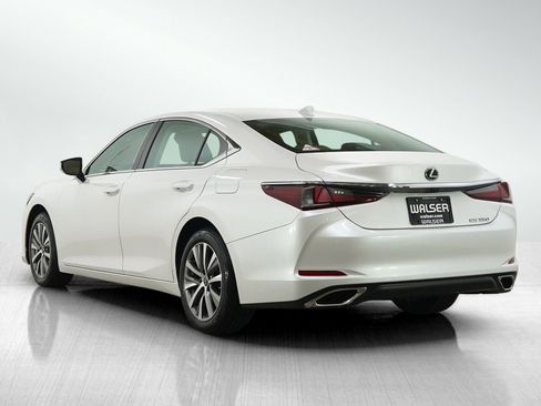 Used 2021 Lexus ES 350 w/ Accessory Package FWD image 3