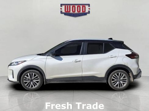 Used 2024 Nissan Kicks SV FWD image 4