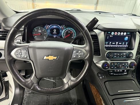 Used 2017 Chevrolet Suburban Premier image 17