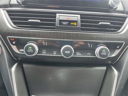 Used 2022 Honda Accord EX-L image 19