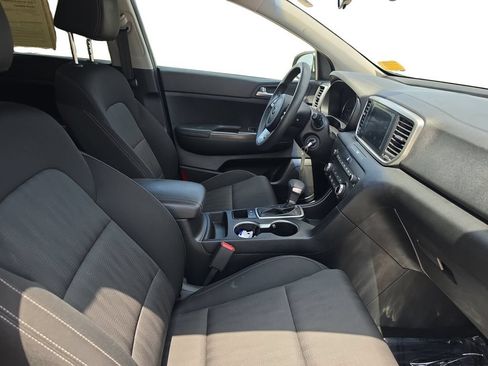 Used 2021 Kia Sportage LX FWD image 18