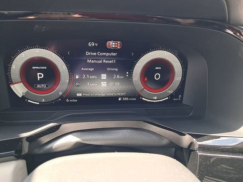 New 2026 Nissan Pathfinder SL w/ SL Premium Package AWD/4WD image 17