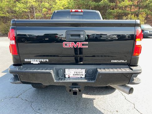 Used 2015 GMC Sierra 2500 Denali w/ Duramax Plus Package image 6