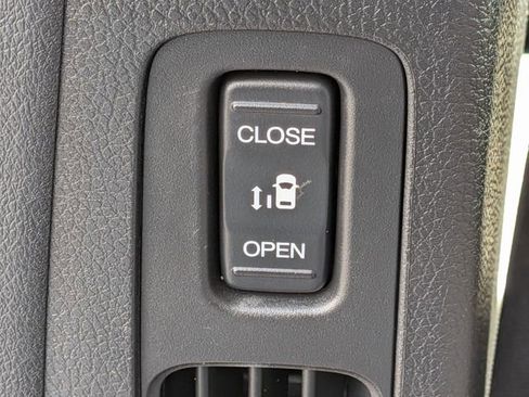 Used 2023 Honda Odyssey Touring image 34