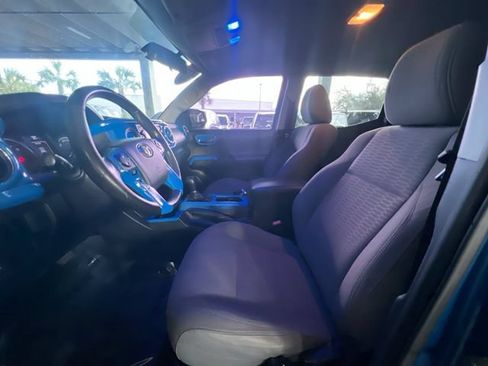 Used 2016 Toyota Tacoma SR5 RWD image 14