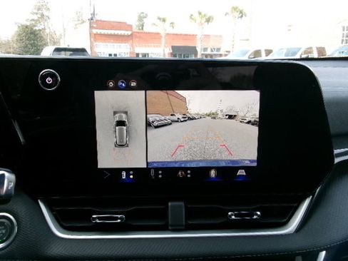 Used 2025 Chevrolet Equinox LT w/ Convenience Package II image 26