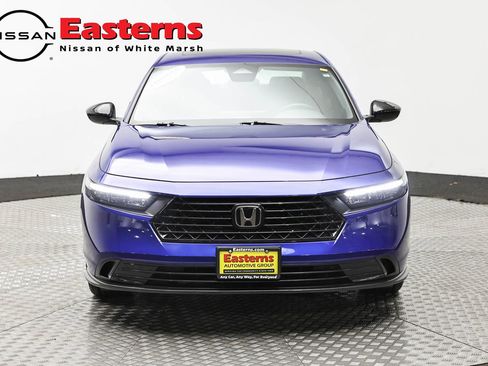 Used 2023 Honda Accord Sport image 2