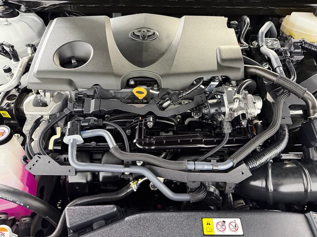 Used 2025 Toyota Camry XSE AWD/4WD image 31