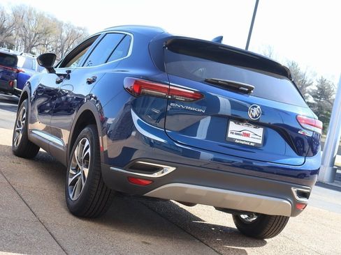 Used 2023 Buick Envision Essence image 4