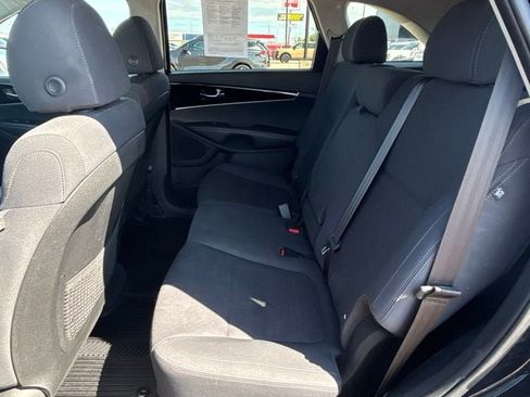 Used 2019 Kia Sorento AWD w/ LX Convenience Package image 23