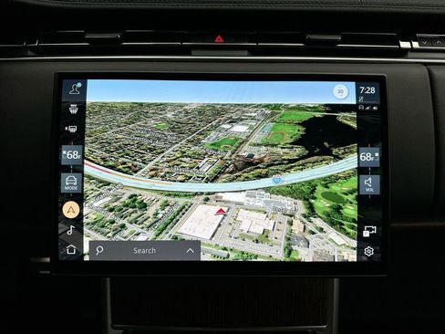 Used 2024 Land Rover Range Rover SE image 17