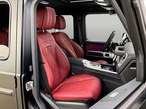 Used 2025 Mercedes-Benz G 63 AMG 4MATIC image 9