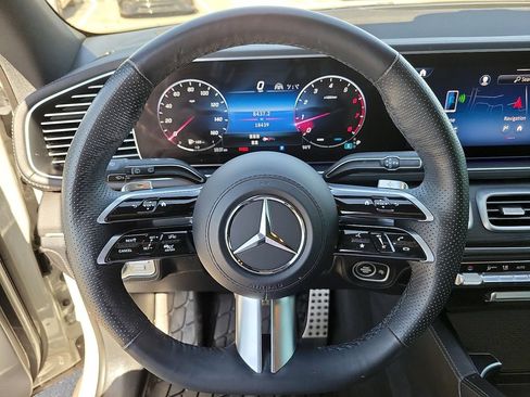 Certified 2024 Mercedes-Benz GLS 450 4MATIC image 21