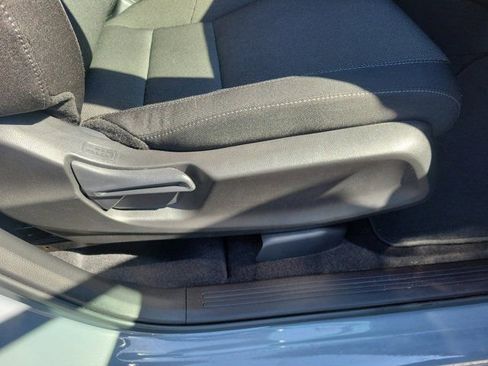 Certified 2025 Honda CR-V EX image 7