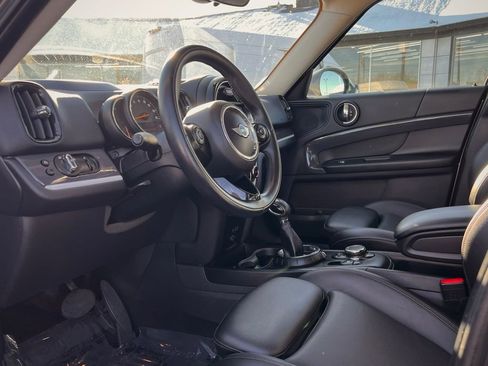 Used 2018 MINI Cooper Countryman SE image 2