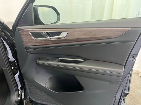 New 2026 Volkswagen Atlas SEL image 11