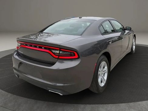 Used 2015 Dodge Charger SE w/ Popular Equipment Group RWD image 6