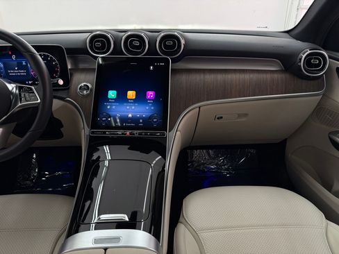 Certified 2026 Mercedes-Benz GLC 300 image 31