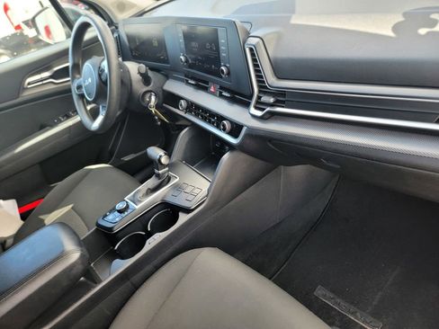 Used 2023 Kia Sportage LX FWD image 22