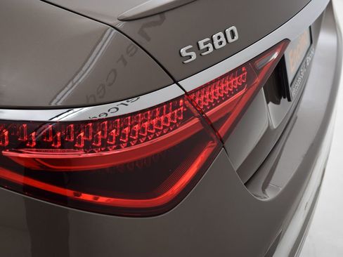 Certified 2026 Mercedes-Benz S 580 4MATIC Sedan image 13