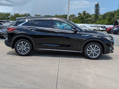 Used 2023 INFINITI QX50 Pure FWD image 4