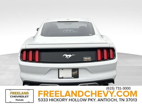 Used 2016 Ford Mustang Premium image 4