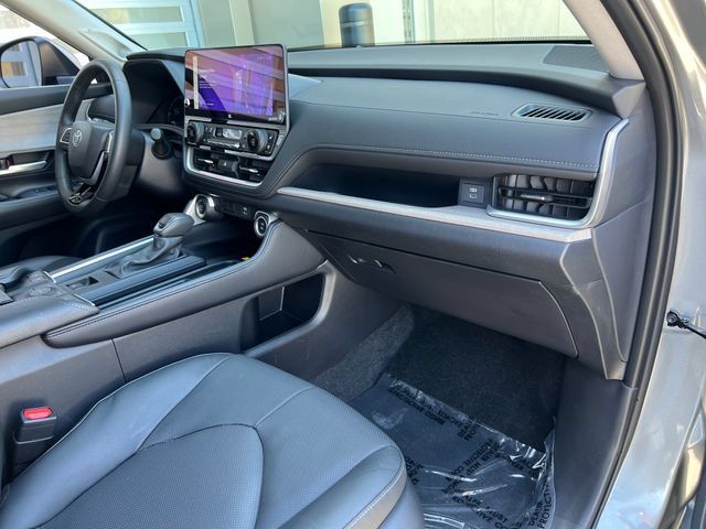 Used 2026 Toyota Grand Highlander FWD image 44