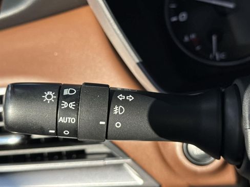 Used 2022 Subaru Outback Touring XT image 22