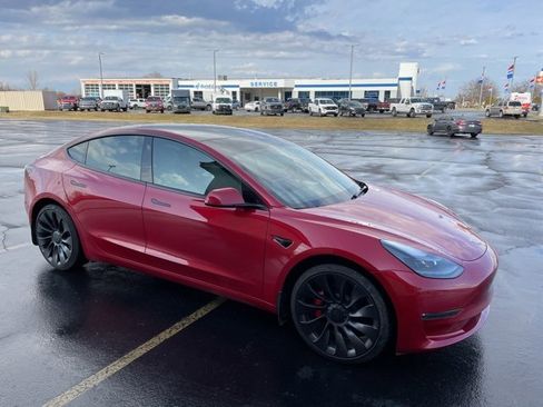 Used 2023 Tesla Model 3 Performance image 2