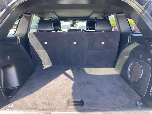 Used 2021 Jeep Grand Cherokee Limited w/ Luxury Group II image 4