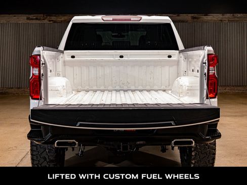 Used 2020 Chevrolet Silverado 1500 Custom Trail Boss image 8