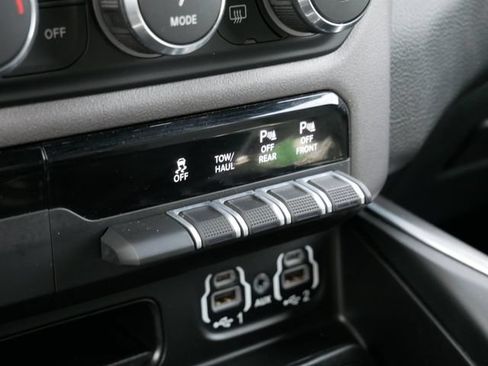 Used 2021 RAM 1500 Big Horn AWD/4WD image 23