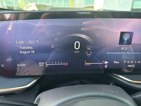 Certified 2026 Buick Envision Avenir AWD/4WD image 4