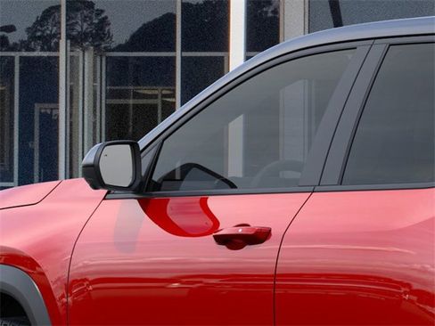 New 2026 Chevrolet Equinox LT w/ Safety and Technology Package image 12