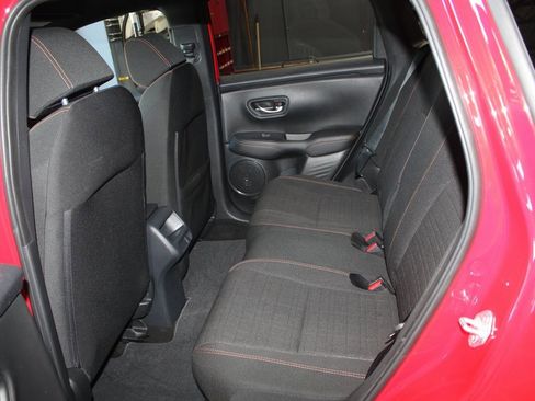 Used 2025 Honda HR-V Sport image 17