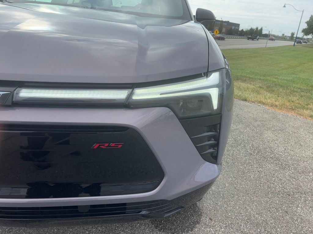 Used 2025 Chevrolet Blazer EV RS AWD/4WD image 9