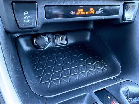 Used 2024 Toyota RAV4 LE image 30