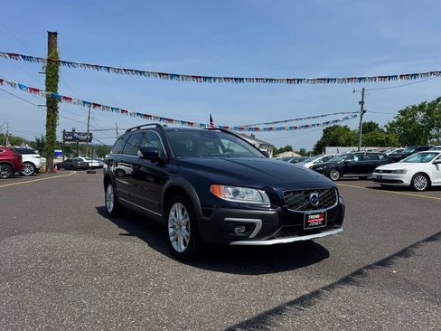 Used 2016 Volvo XC70 T5 Platinum w/ Protection Package AWD/4WD image 8