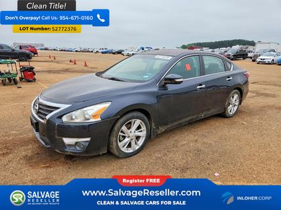 Used 2015 Nissan Altima 2.5 SV w/ Convenience Package