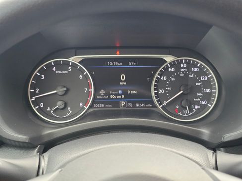 Used 2024 Nissan Sentra SV FWD image 31
