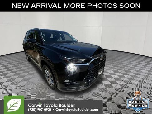 Used 2025 Toyota Grand Highlander AWD image 1