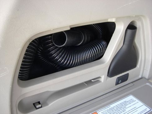 Used 2015 Honda Odyssey Touring image 13