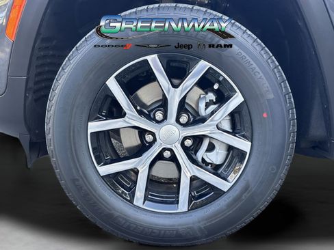 New 2025 Jeep Grand Cherokee Limited RWD image 32