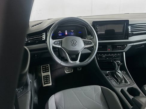 Used 2025 Volkswagen Jetta Sport FWD image 18