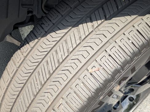 Used 2023 Land Rover Defender 110 V8 image 39