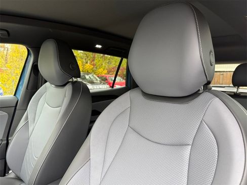 New 2026 Volkswagen Tiguan SE R-Line image 13