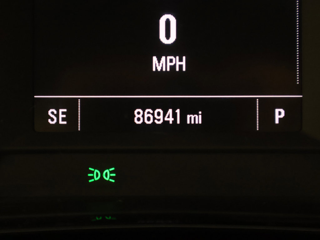 Used 2025 Chevrolet Trax RS w/ Driver Confidence Package FWD image 36