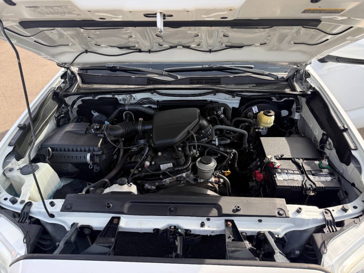 Used 2018 Toyota Tacoma SR w/ SR Convenience Package RWD image 29